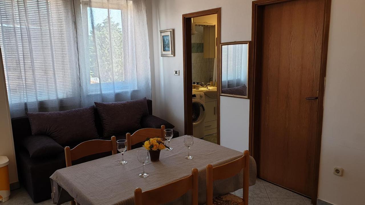 Apartments Vitalia Premantura Eksteriør billede